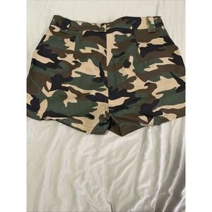 Camo shorts Women's Size Small